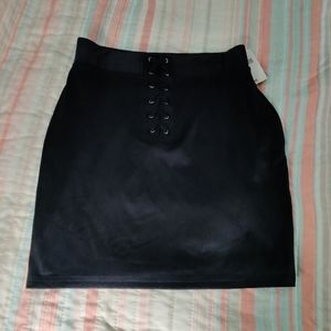 3/30 NWT Blue Suede Lace Up Mini